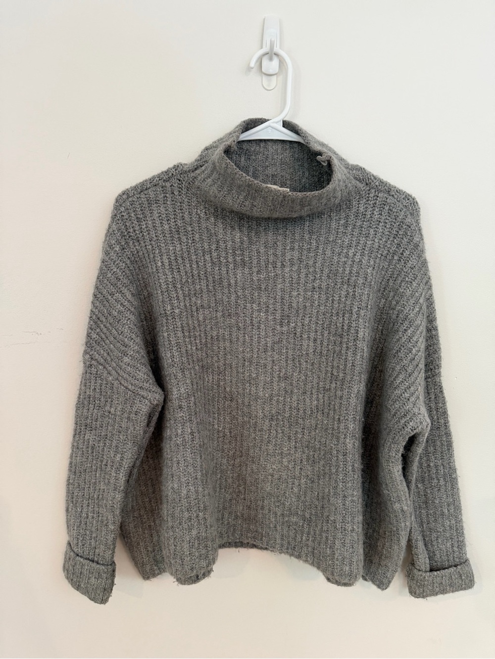 H&M Cozy Grey Turtleneck Ribbed Sweater